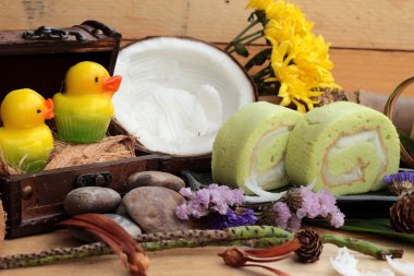 Yeşil kek ile Hindistan cevizi dolgulu alır.