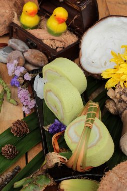 Yeşil kek ile Hindistan cevizi dolgulu alır.