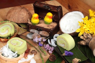 Yeşil kek ile Hindistan cevizi dolgulu alır.