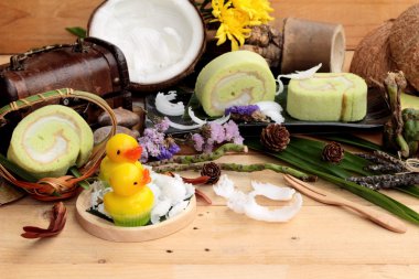 Yeşil kek ile Hindistan cevizi dolgulu alır.