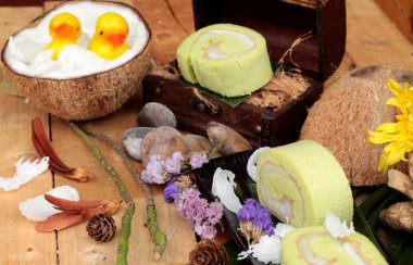 Yeşil kek ile Hindistan cevizi dolgulu alır.