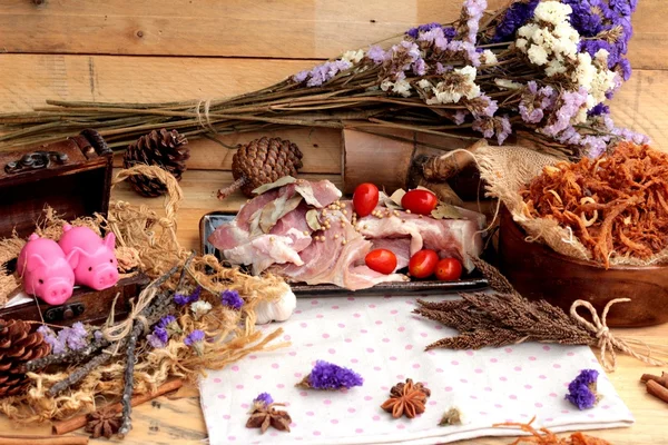 Kuru Kızartma domuz eti şeritler halinde.