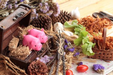 Kuru Kızartma domuz eti şeritler halinde.