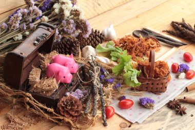 Kuru Kızartma domuz eti şeritler halinde.