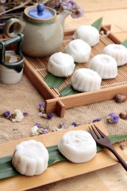 Mochi Japon tatlı köftesi soya fasulyesi lezzetli.