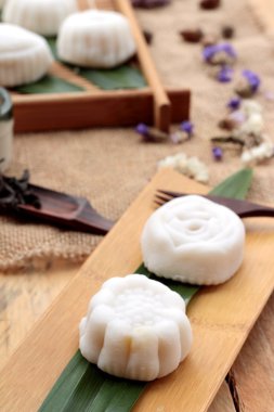 Mochi Japon tatlı köftesi soya fasulyesi lezzetli.