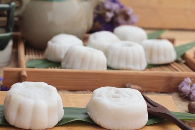 Mochi Japon tatlı köftesi soya fasulyesi lezzetli.