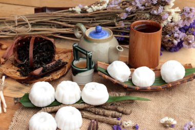 Mochi Japon tatlı köftesi soya fasulyesi lezzetli.