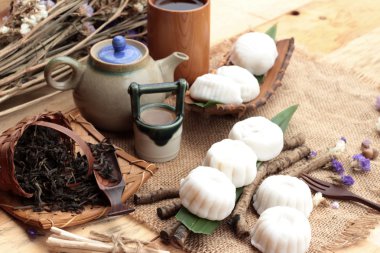 Mochi Japon tatlı köftesi soya fasulyesi lezzetli.