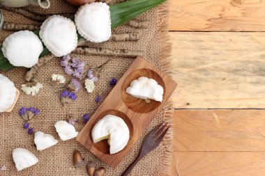 Mochi Japon tatlı köftesi soya fasulyesi lezzetli.