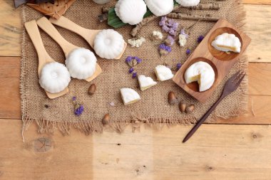 Mochi Japon tatlı köftesi soya fasulyesi lezzetli.