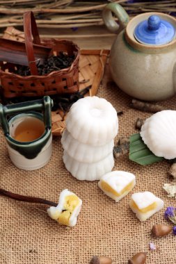 Mochi Japon tatlı köftesi soya fasulyesi lezzetli.