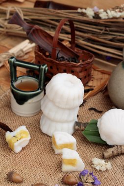 Mochi Japon tatlı köftesi soya fasulyesi lezzetli.