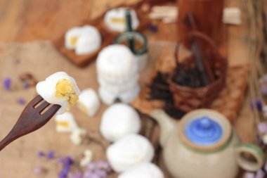 Mochi Japon tatlı köftesi soya fasulyesi lezzetli.