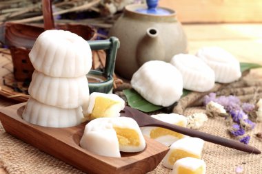 Mochi Japon tatlı köftesi soya fasulyesi lezzetli.