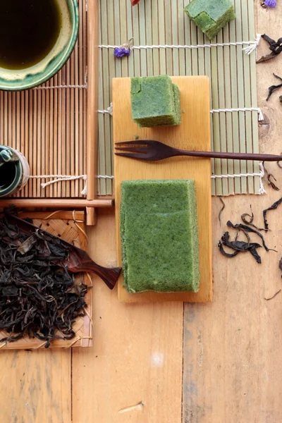 Green tea cake japanese dessert and green tea. — Stock Photo, Image