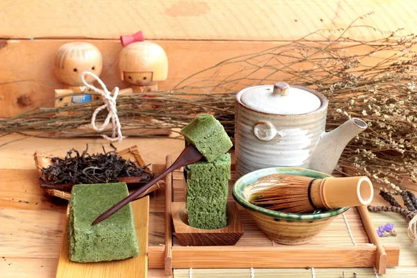 Green tea cake japanese dessert and green tea — Stock Photo, Image