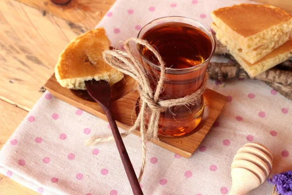 Sweet pancake with honey of delicious. — Stock Photo, Image