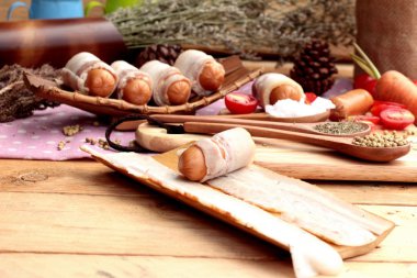  Ham pastırma yağ lezzetli sosis sarılı.