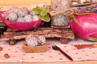 Dragron meyve, taze, sulu ve lezzetli smoothie.