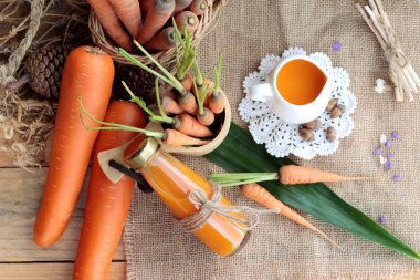 Taze havuç ve havuç suyu lezzetli.