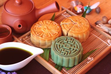 Festival moon pasta ve çay - Çin tatlı lezzetli.