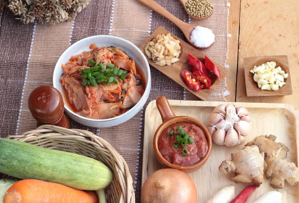 Kimchi Koreli gıda geleneksel.