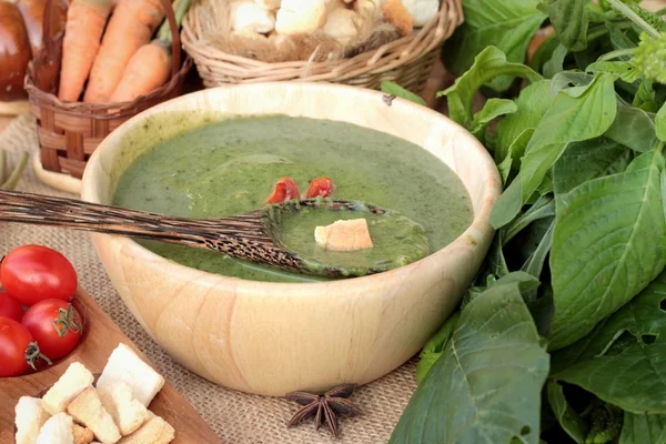 Sopa de espinacas y comida saludable de delicioso . —  Fotos de Stock