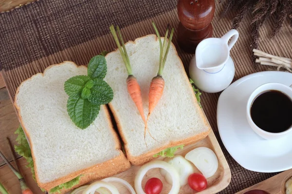 Slice bread ,ham ,fried eggs with breakfast. — Stock Photo, Image