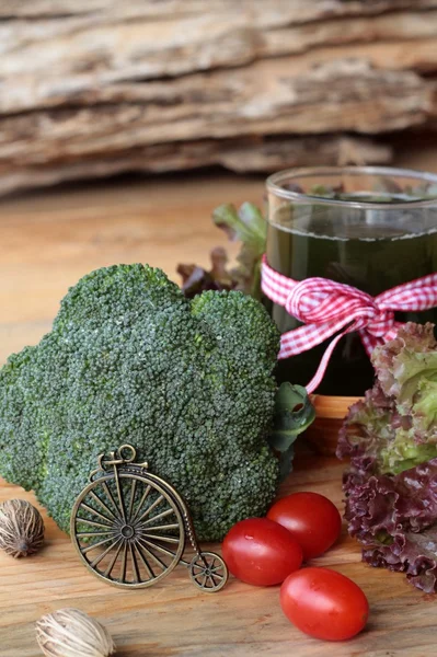 Frullati verdure verdi per la salute . — Foto Stock