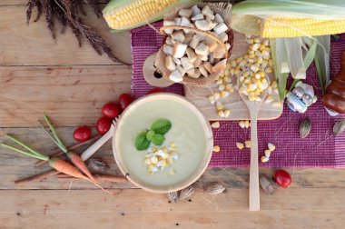 Lezzetli ve taze Mısır Mısır çorbası .