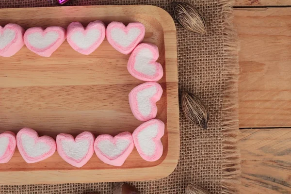 Hart pink marshmallow zoet voor Valentijnsdag. — Stockfoto