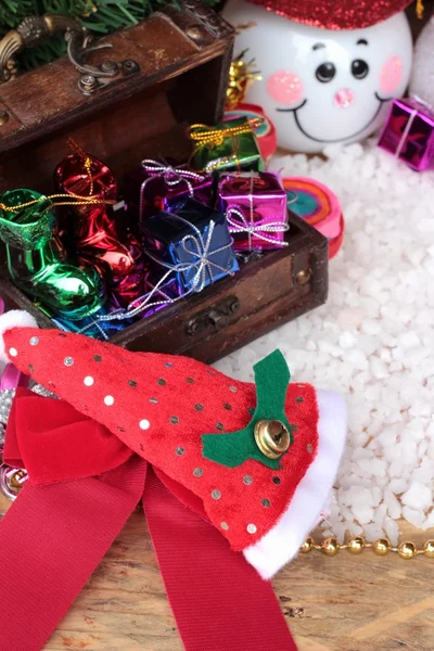 Festival de presentes de Natal e decorações dia de xmas . — Fotografia de Stock