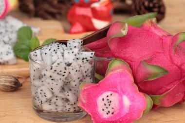 Dragon meyve ve lezzetli smoothie.