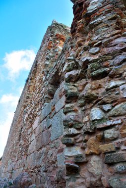 San Marco d 'Alunzio Sicilya' daki Norman Kalesi 'nin kalıntıları.