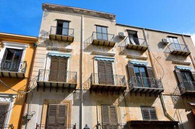 Eski Cefal Sicilya İtalya 'daki tarihi evler