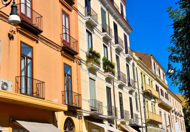 Eski binalarıyla Sorrento 'nun tarihi merkezi.