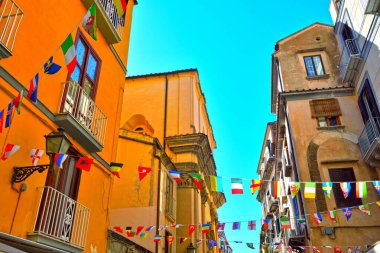 Eski binalarıyla Sorrento 'nun tarihi merkezi.