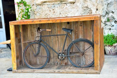 İkinci Dünya Savaşı 'nın düşüşünün anıtı olan Sicilya' nın Syracuse ilçesine bağlı Marzamemi köyü.