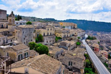 Modica Sicilya 'nın tarihi merkezinin panoraması