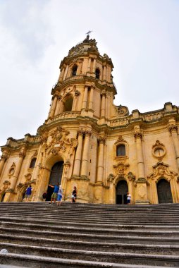 San Giorgio Katedrali ana kilisedir ve 19 Eylül 2018 Modica İtalya Unesco Dünya Mirasları Listesi 'ne dahil edilmiştir.
