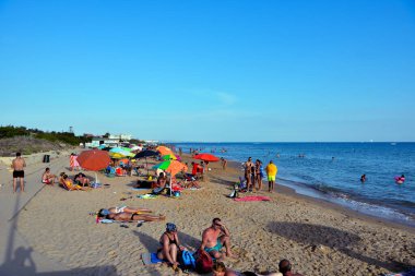 Ragusa eyaletinin Casa Montalbano yakınlarındaki plaj, ünlü televizyon dizisi Sep 23 2018 Punta Secca İtalya 'nın yeridir.