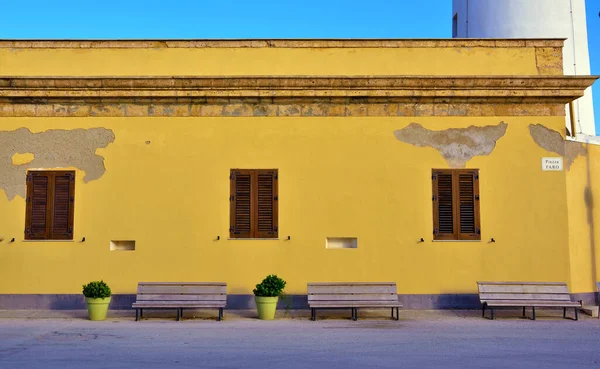 Fyrtorg Piazza Faro Punta Secca Italy — Stockfoto
