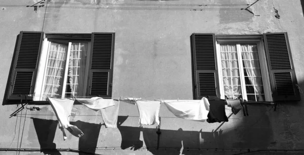 Вікна Історичного Центру Генуї Італії — стокове фото