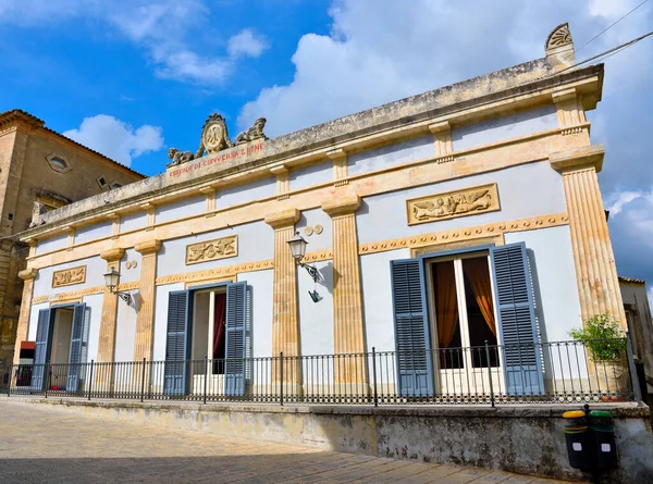 Gesprächskreis Ragusa Sizilien Italien — Stockfoto