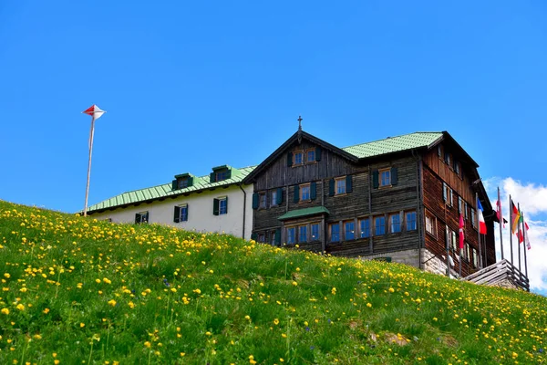 Refugio Génova Construido 1898 Encuentra Pradera Alpina 2306 Entre Sass —  Fotos de Stock