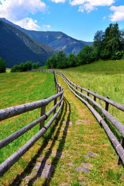 Güney Tyrol İtalya Val di Funes Panoraması