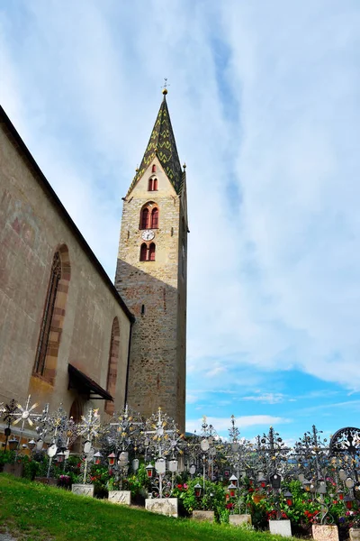 Iglesia Parroquial Santo Stefano Junto Cementerio Villandro South Tyrol Italia — Foto de Stock