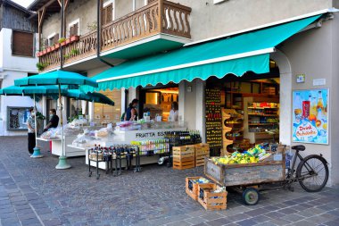 Göldeki tarihi merkez 28 Ağustos 2021 Limone sul garda İtalya