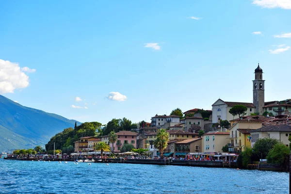 Blick Auf Das Lombardische Dorf See Das Ziel Vieler Touristen — Stockfoto